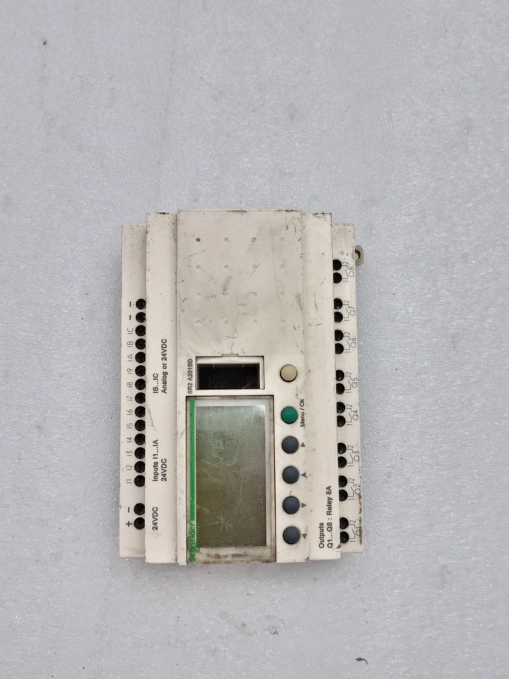 Schneider ZELIO SR2 A201BD Smart Logic Relay Module 24Vdc SR2A201BD